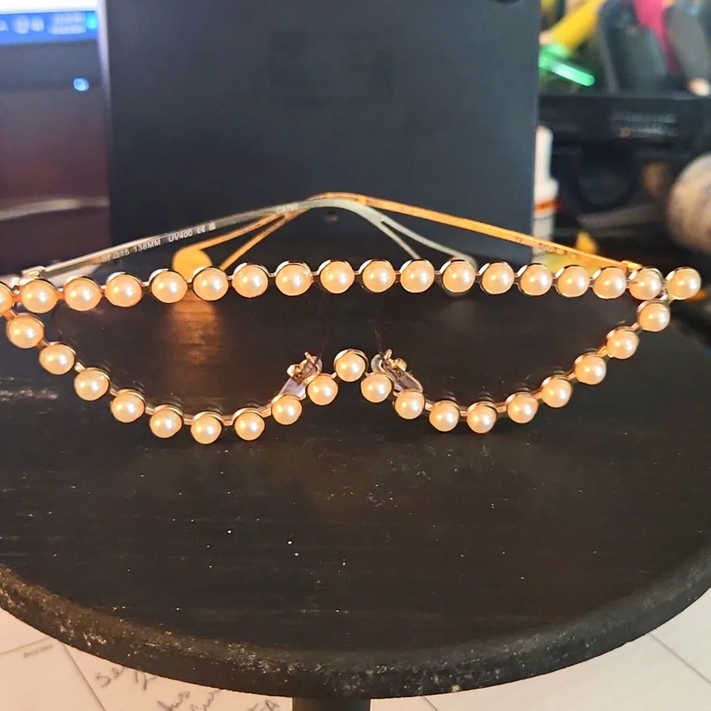 Pearl cat eye sunglasses, women's trendy, but super cute!!! UV400 - Picture 4 of 8